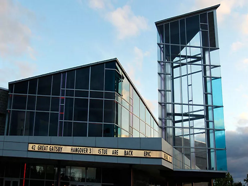 Steel Structure Cinema သည် ခေတ်မီရုပ်ရှင်ရုံတည်ဆောက်ခြင်းကို မည်သို့ပြန်လည်သတ်မှတ်နိုင်မည်နည်း။