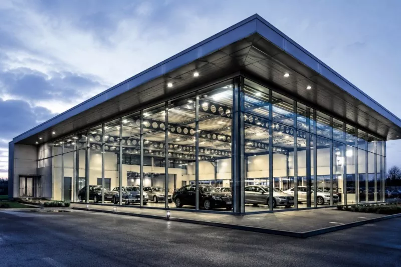 Steel Frame Car Showroom ဆောက်လုပ်ခြင်း၏ အဓိက အားသာချက်မှာ အဘယ်ကြောင့် Span ကြီးသည် Design ဖြစ်သနည်း။