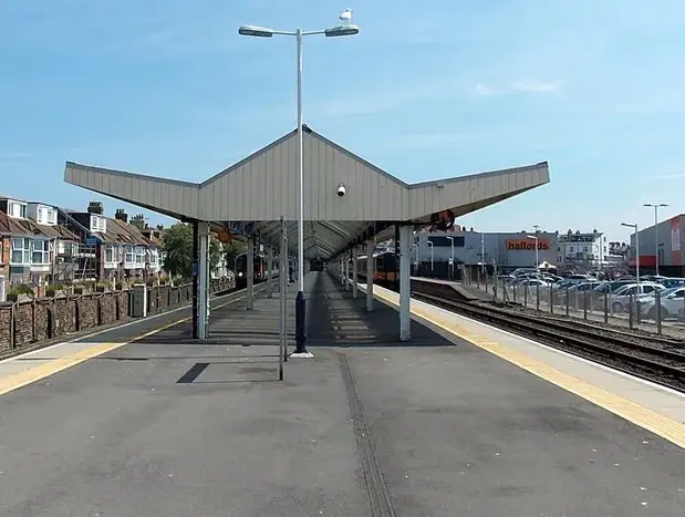 Steel Frame Island Platform Canopy ၊